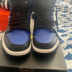 Air Jordan 1 mid men’s 8